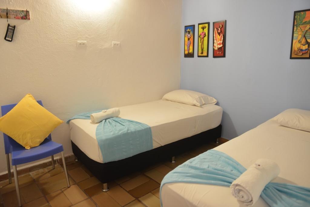 Hostal Mi Llave Hostels