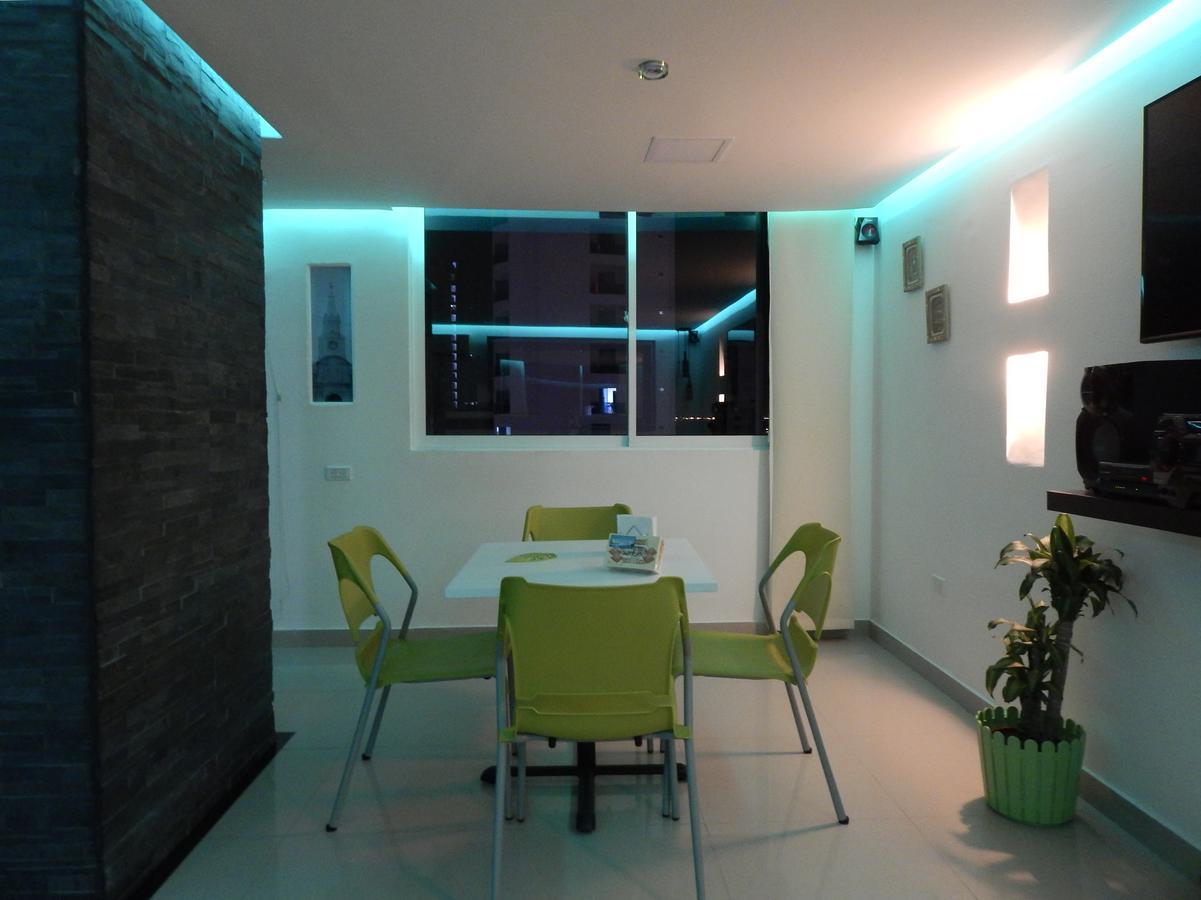 Lux Bocagrande Apartamento *