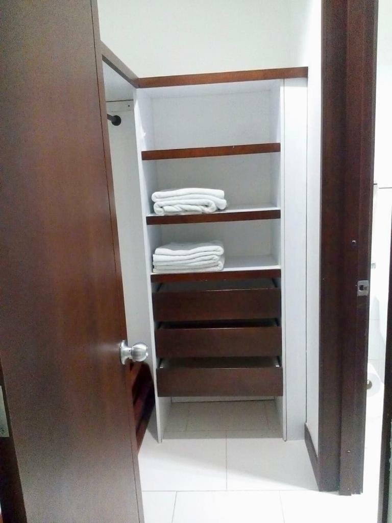 Edificio Morros 922 Con Acceso Directo A Playa 3 Alcobas Cartagena