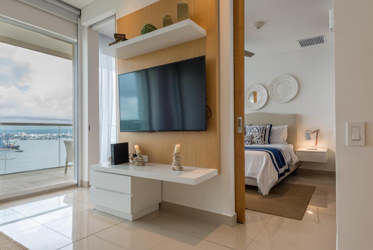 Classy 1 Bedroom Pool, Gym Near Downtown By Huespedia