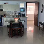 Apartamento Vacacional con Vista al Mar