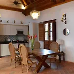 Casa Lyda