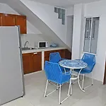 Beautiful 2 Bedroom Apartment