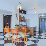 Apto frente al mar, El Laguito, Entire apartment beachfront
