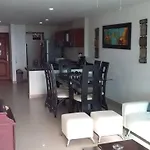 Apartamentos torres del lago Caribe Tours