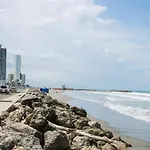 Apto Duplex cercano al centro y frente a la costa