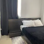 Apartamento con balcón y cerca al mar