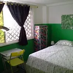Las Hamacas