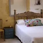 Quiet Rooms In Getsemaní