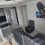 HERMOSO APARTAMENTO CON BALCON, 3 Alcobas