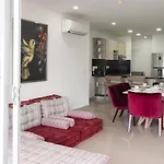 Luxury Ocean View Apartment By Huespedia 1608