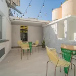 Hostal Barajas House
