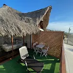Cabaña y Restaurante Yalis