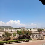 Beautiful Suite Into Walled City