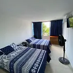 Apartamento Con Piscina Y Cerca A La Playa