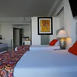 Estudio Con Entrada Independiente Laguito 1