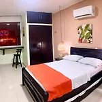 Comodo Apartaestudio 211B Cartagena Bocagrande Cerca A La Playa