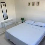 Habitaciones Independientes Cerca Al Aeropuerto 3