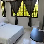 Habitaciones Independientes Cerca Al Aeropuerto 3