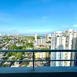 Hermosa Vista Desde El Piso 31 Cerca A Marbella