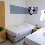 Comodo Apartamento Cerca Al Mar.