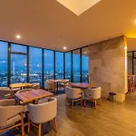 Stunning Sea View And Historic Center 20Th Fl/ 2Br