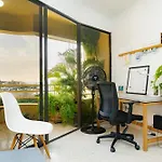 Apartamento Frente Al Mar, Vista Al Centro De Cartagena