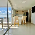 Espectacular Duplex En Bocagrande Con Vista Al Mar Y La Bahia