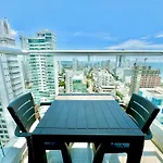 Espectacular Duplex En Bocagrande Con Vista Al Mar Y La Bahia