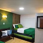 Habitacion Familiar Hasta Para 8 Personas Frente Al Mar Con Aire Acondicionado Y Wifi