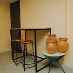 Laguito Houstel Medium