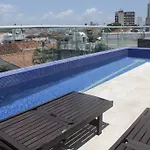 Modern Comfort - Spacious 2Br In Walled City