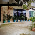 Me Quedo Aqui, Privado Y Cerca Del Aeropuerto