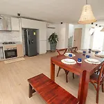 Lux Beach House, Aldaba Selection