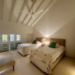 Elegant Duplex In The Heart Of Historic Cartagena