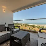 Cartagena Beach Resort