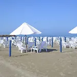 1H Encanto Rentals @ Sunno Beach