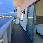 Apartamento Amoblado Cabrero