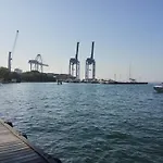 Alojamiento Familiar A Pocos Pasos De La Hermosa Bahia De Manga