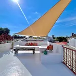 By Calamari Homes - Casa Aura Victoria Walled City