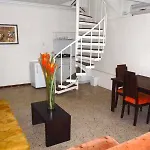 Tom Suites