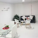 Hermoso apartamento en el Laguito