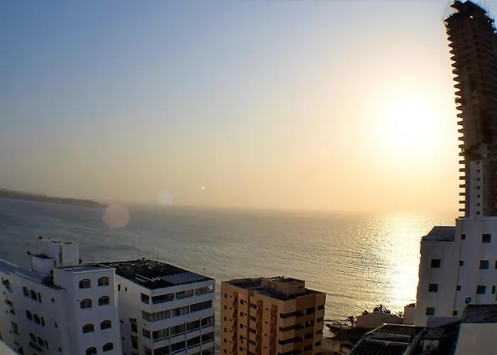 Apartamento con Vista al Mar - Piso alto