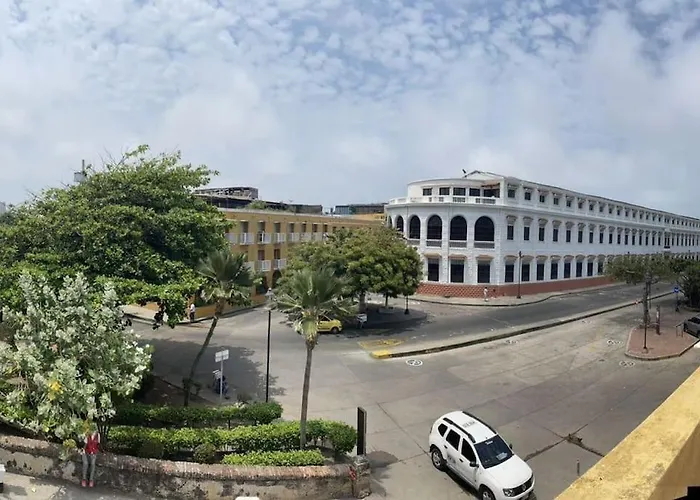 Comodo Apto Zona Historica Cgena