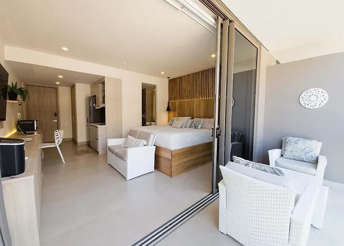 Apartamento En Condominio Con Acceso Directo Al Mar En Cartagena