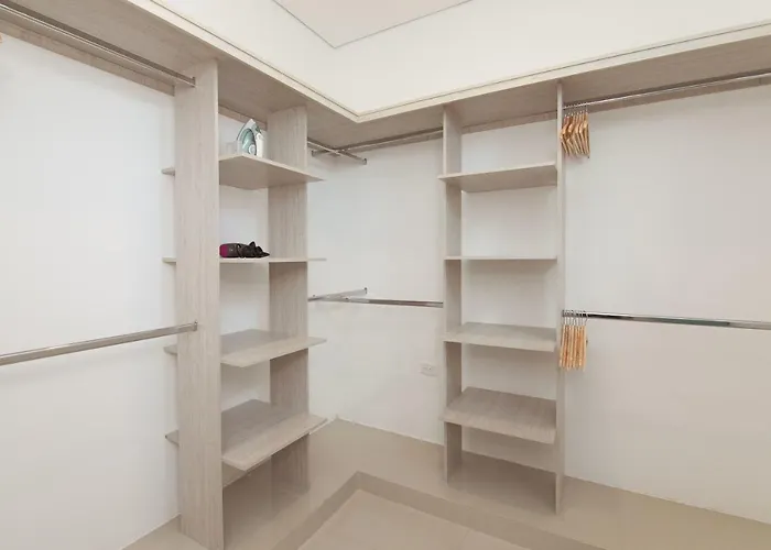 Upscale 3Br In Cartagena
