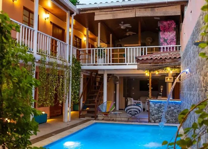 Alma Hotel