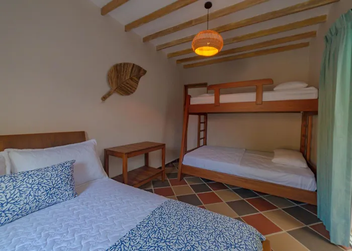 Colonial Beach Airport Hotel
