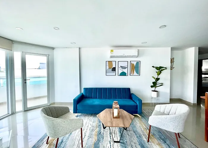 Apartamento Con Vista En El Laguito Frente A La Playa