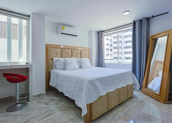 Lujoso Apartamento Con Salida A La Playa